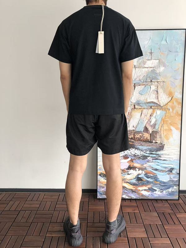 Essentials T-shirt 5