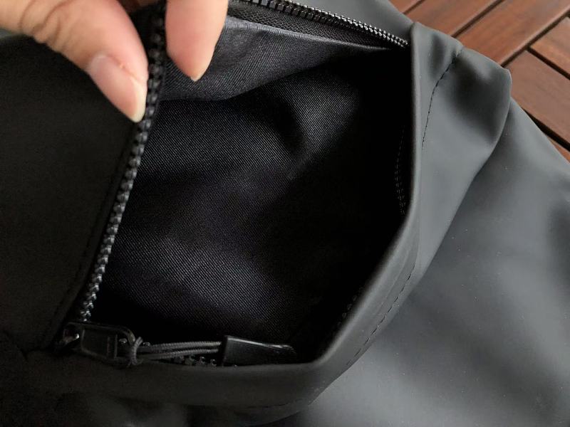 Essentials Bag 7