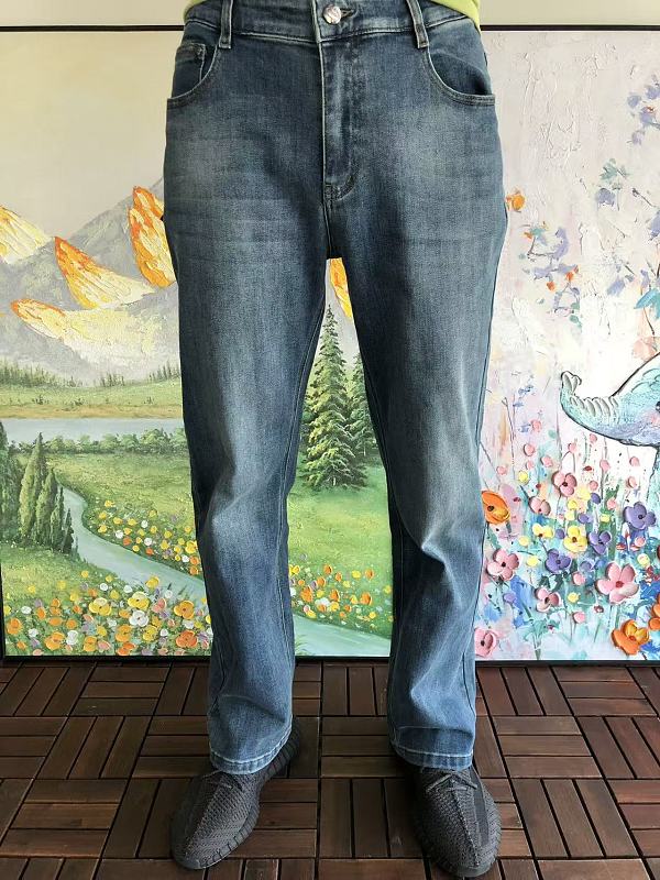 P A A Jeans · 3