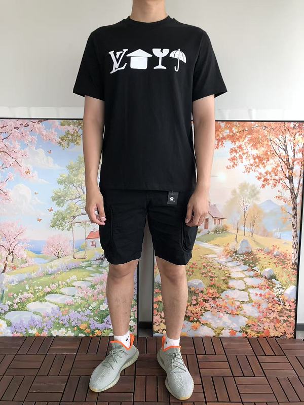 L T-shirt · 3