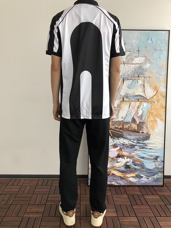Football T-shirt · 3
