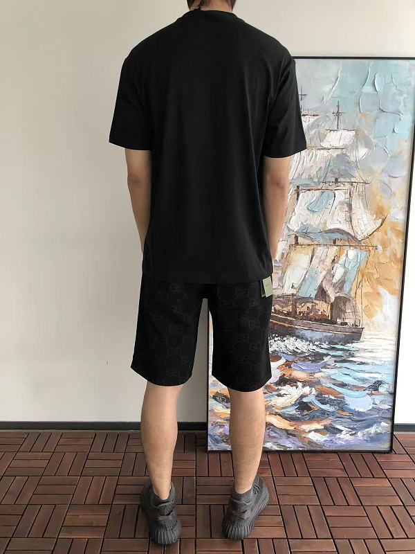 P La E T-shirt · 5