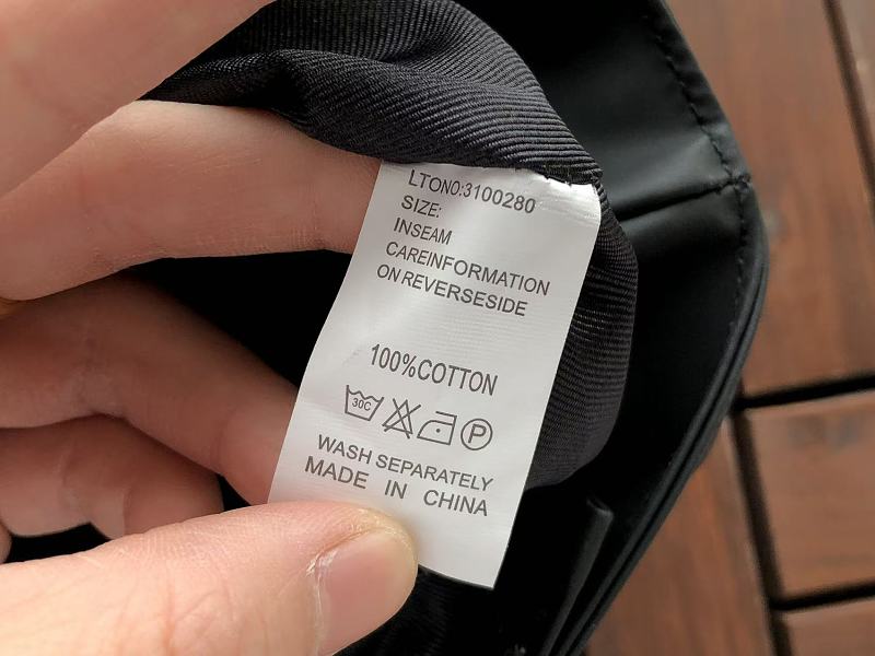 Essentials Bag 10