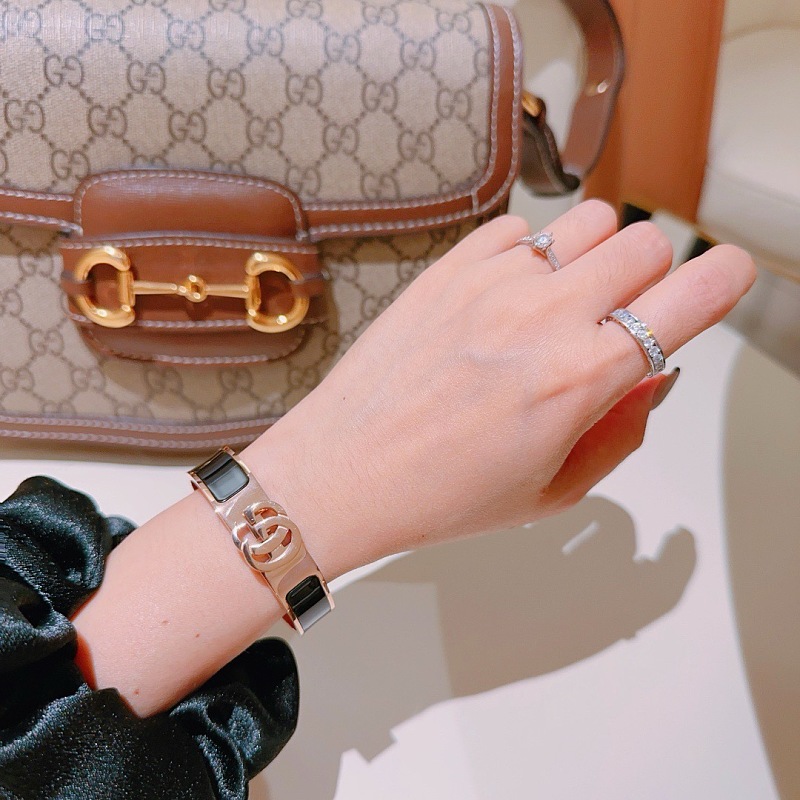 G C I Jewelry · 4