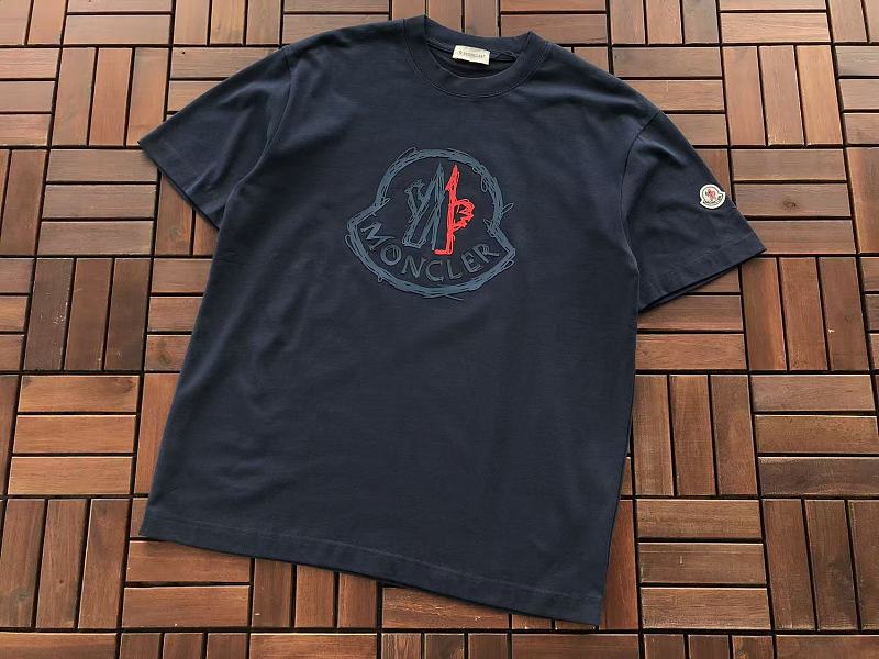M R T-shirt 11