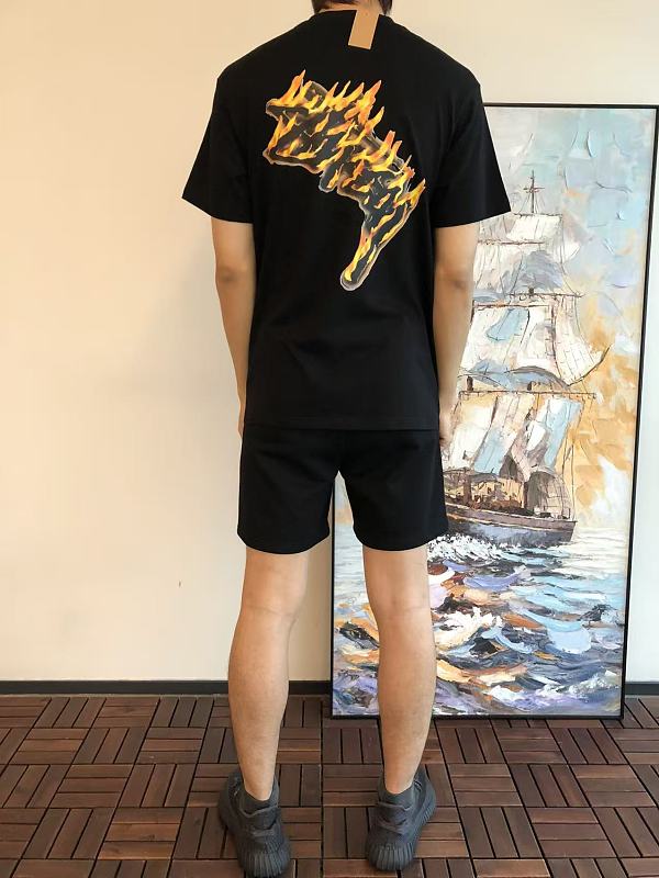 St S Y T-shirt · 4