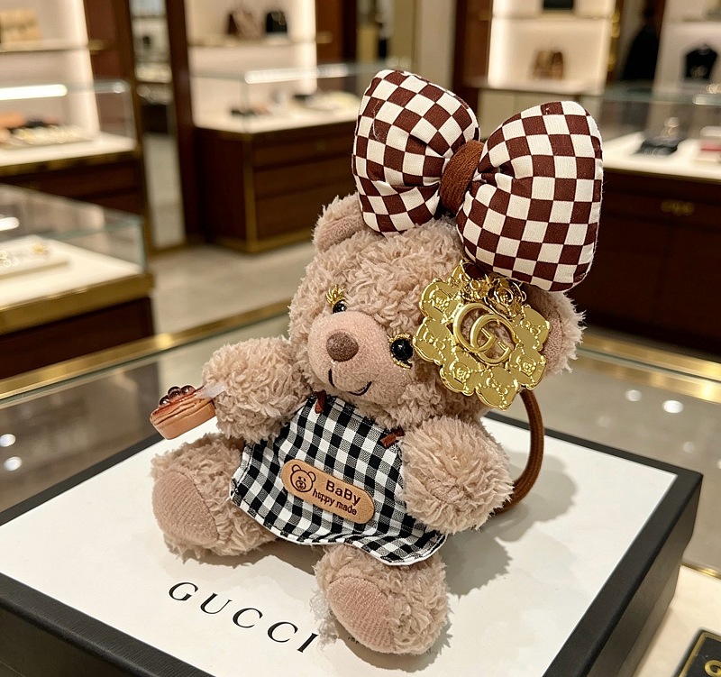 G C I Jewelry · 4