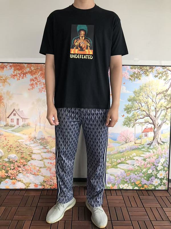 Undefeated T-shirt · 4