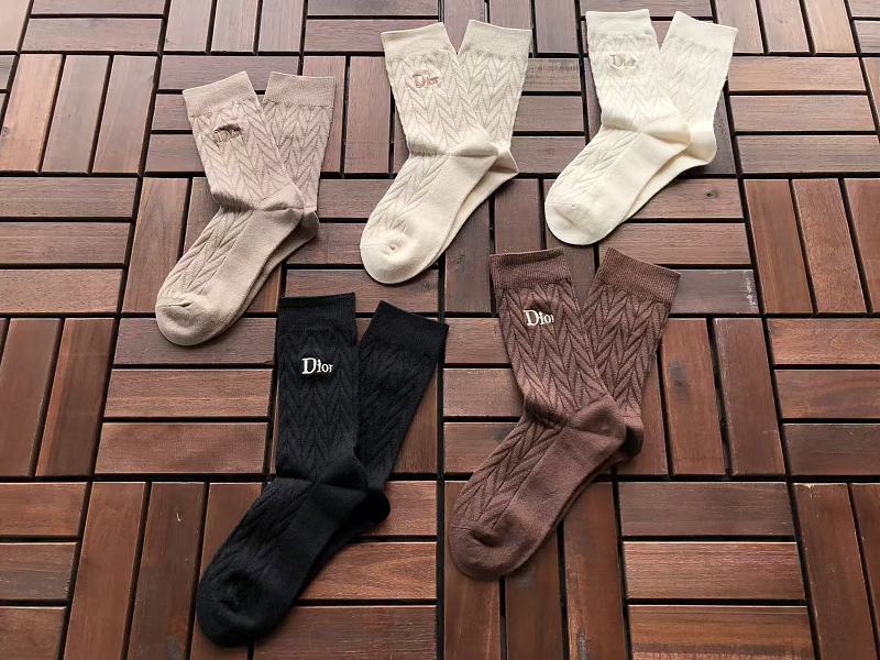 D O Socks · 3
