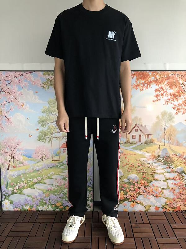 Undefeated T-shirt · 3