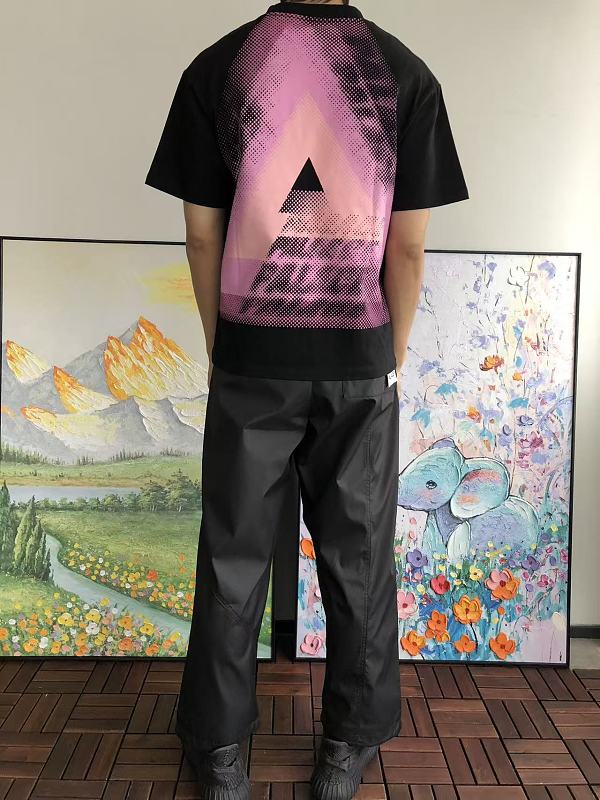P La E T-shirt · 4