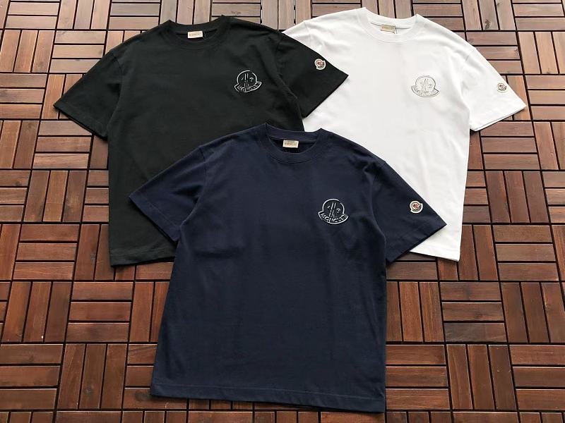 M R T-shirt · 6