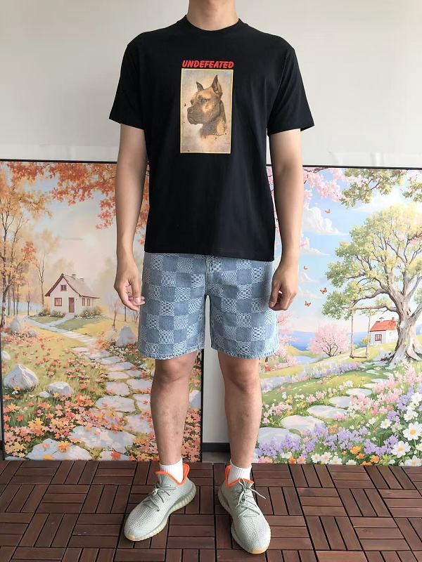 Undefeated T-shirt · 4