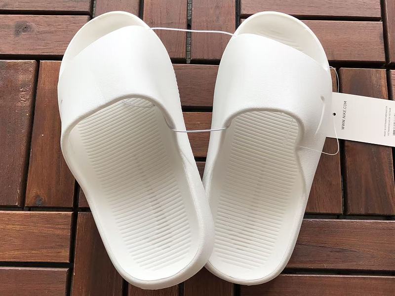 Nike Slippers 7