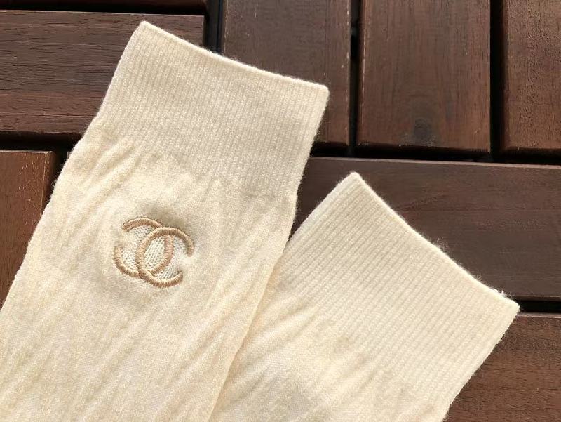 C A E Socks · 5