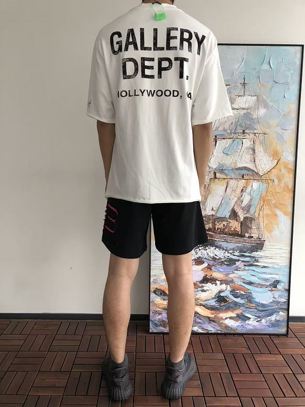 Saint Michael & Gallery Dept T-shirt · 4