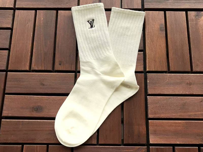 L Socks · 5