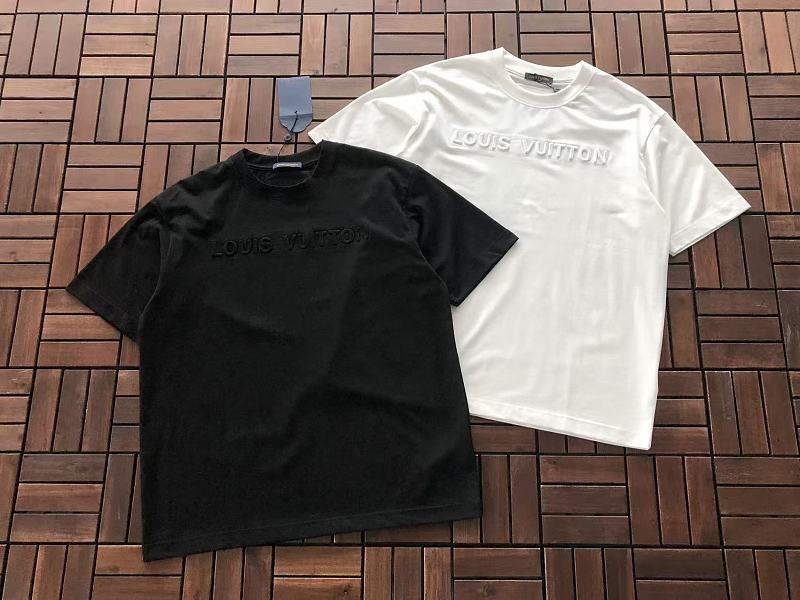 L T-shirt · 6