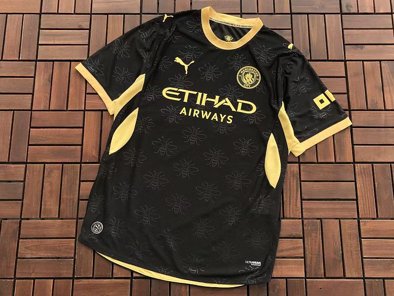 Football T-shirt 5