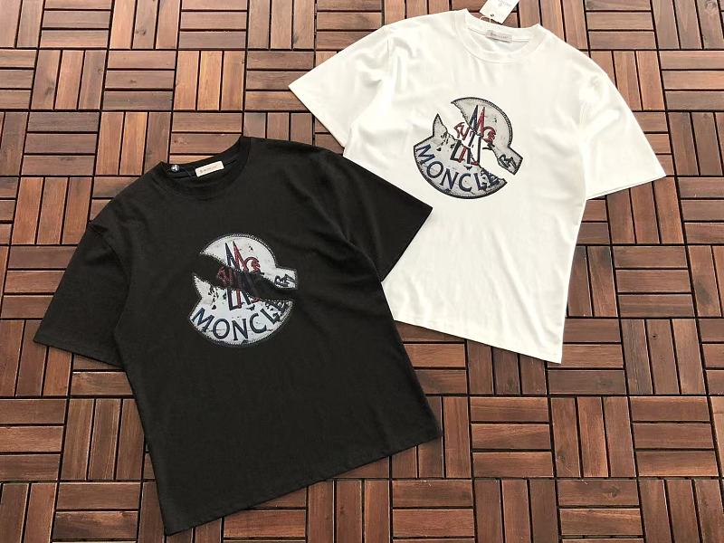 M R T-shirt · 6