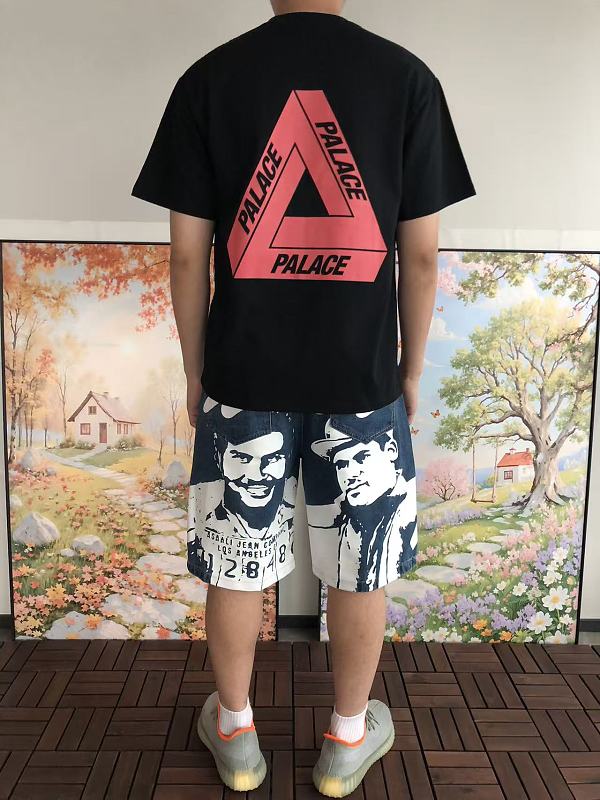 P La E T-shirt · 5