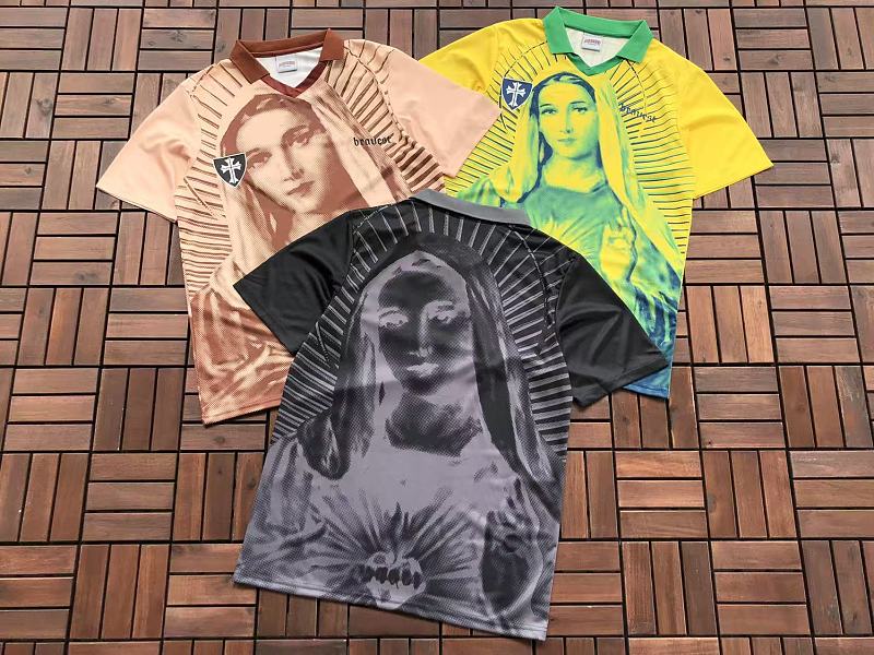 Football T-shirt · 5