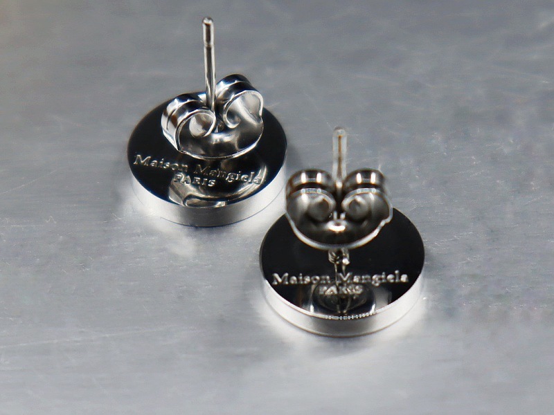 M Is N M R Ie A Jewelry 9