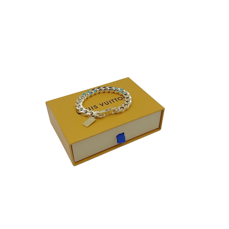 L Jewelry 2