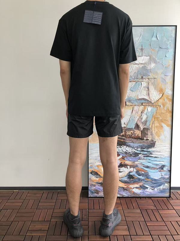 P A A T-shirt · 4