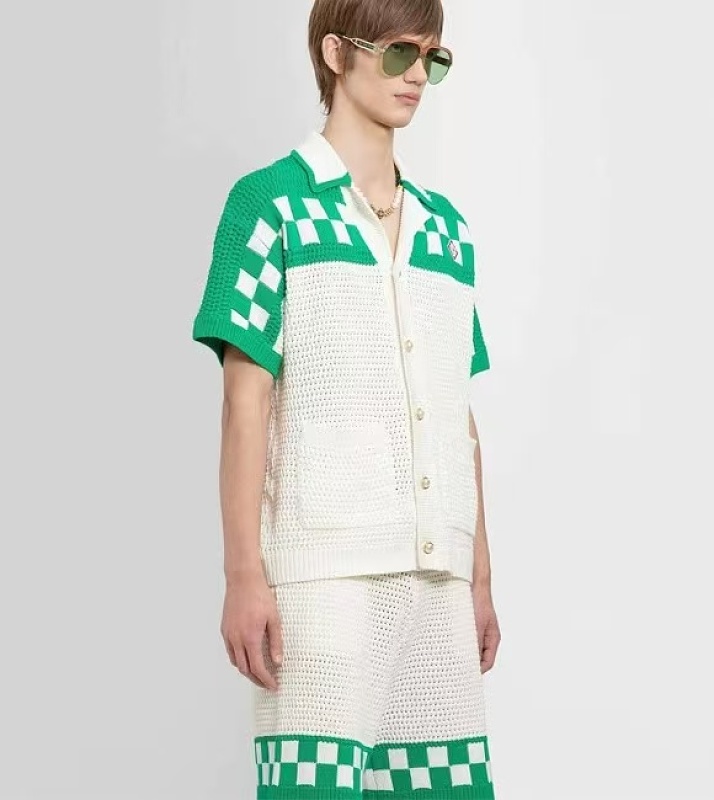 C S Bl C T-shirt Shirt Shorts Sweater · 3