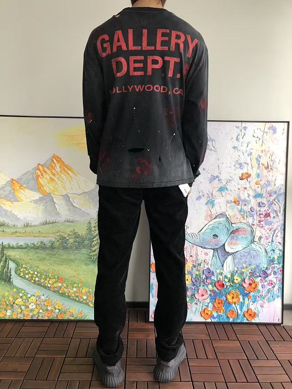 Gallery Dept Long-sleeve · 4
