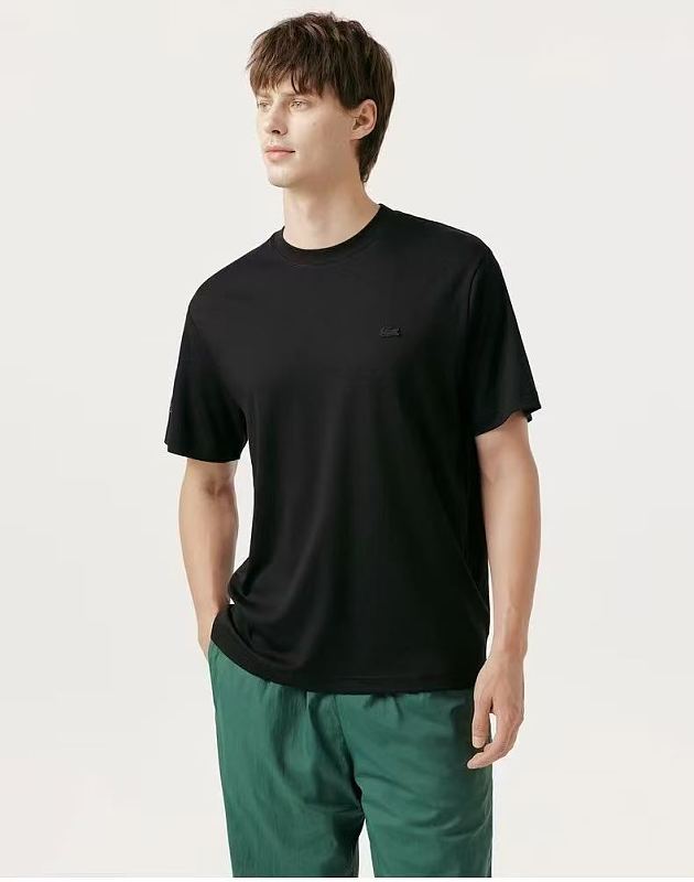 L C St T-shirt · 6