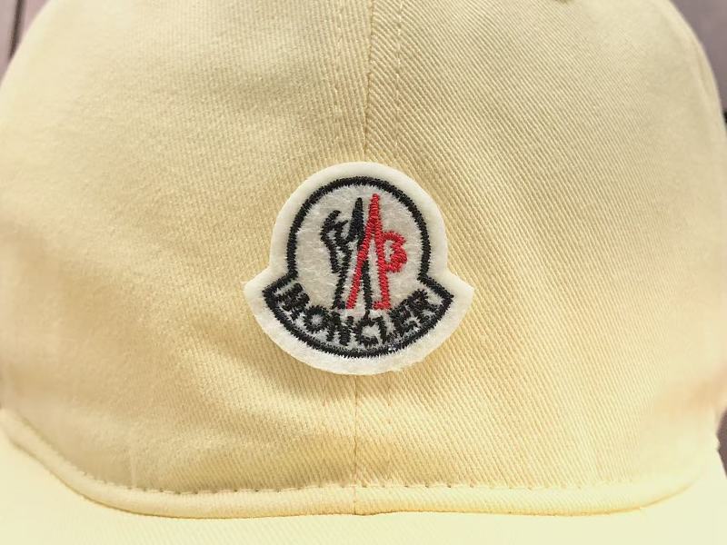 M R Cap 12