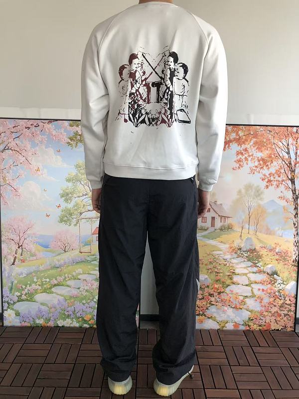 E.r.d Sweater · 6