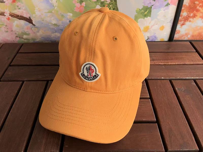 M R Cap 7