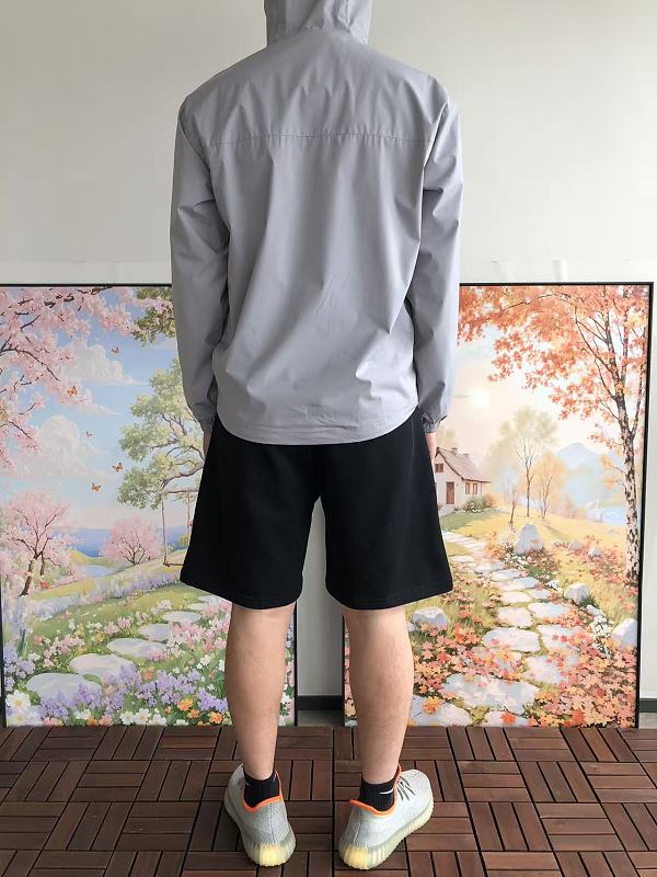 T M L D Jacket · 4