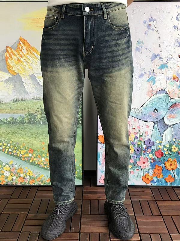 M R Jeans · 3