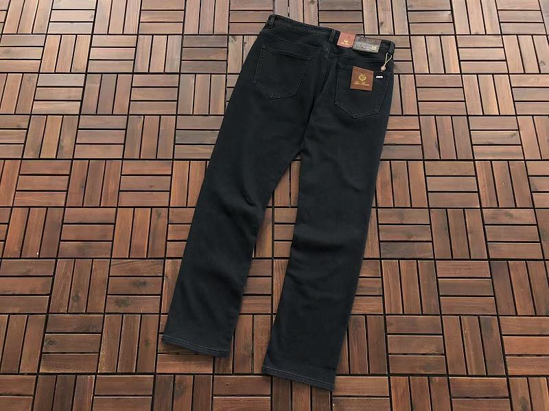 L O P A A Jeans · 4