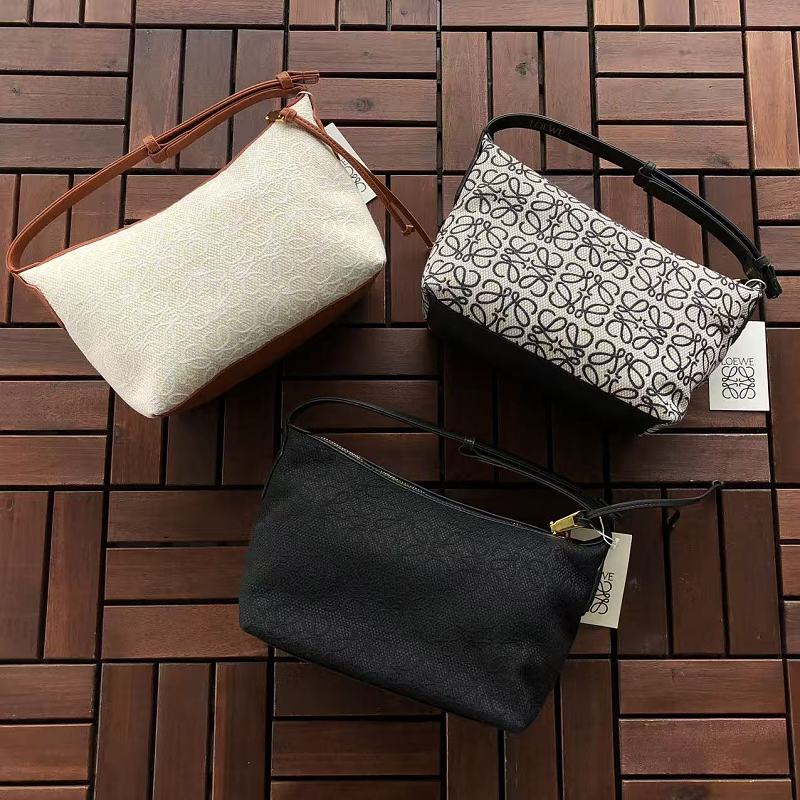 L E Bag 2