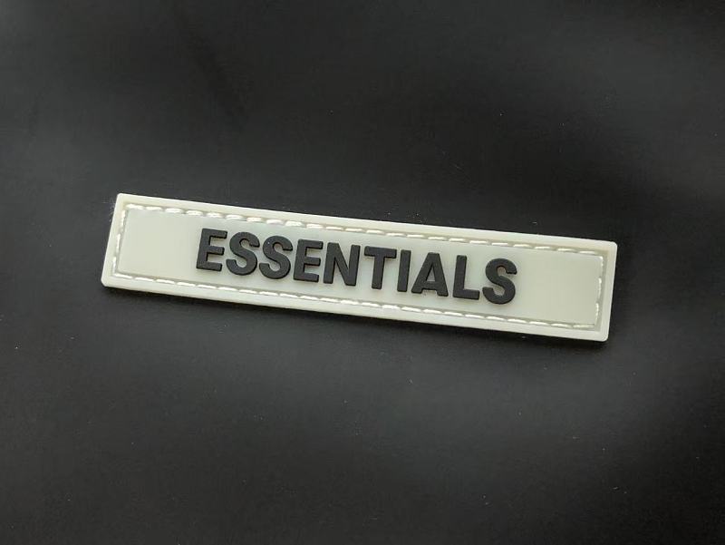 Essentials Bag 4