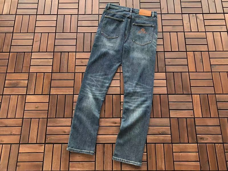 L O P A A Jeans · 4