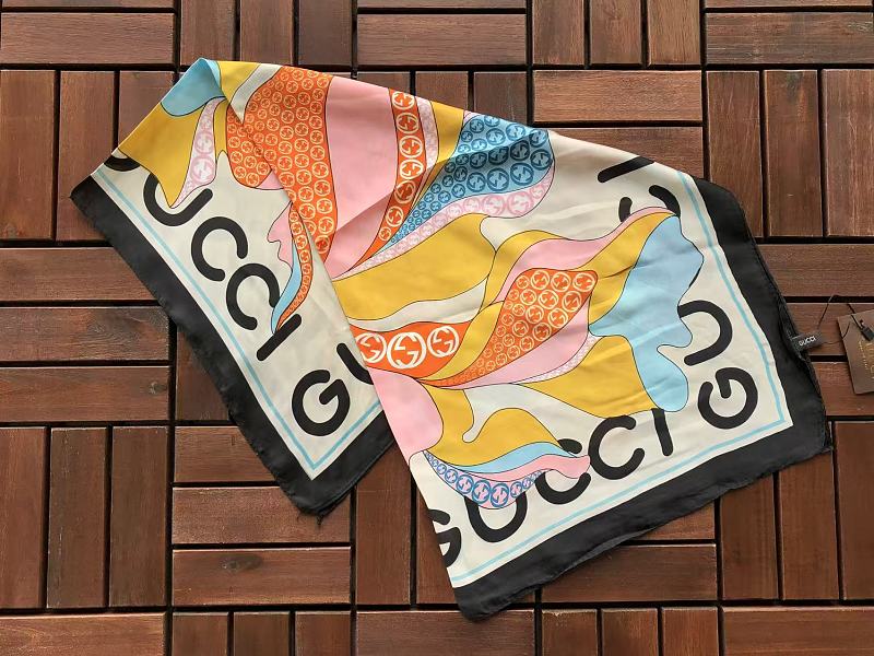 G C I Scarf · 4