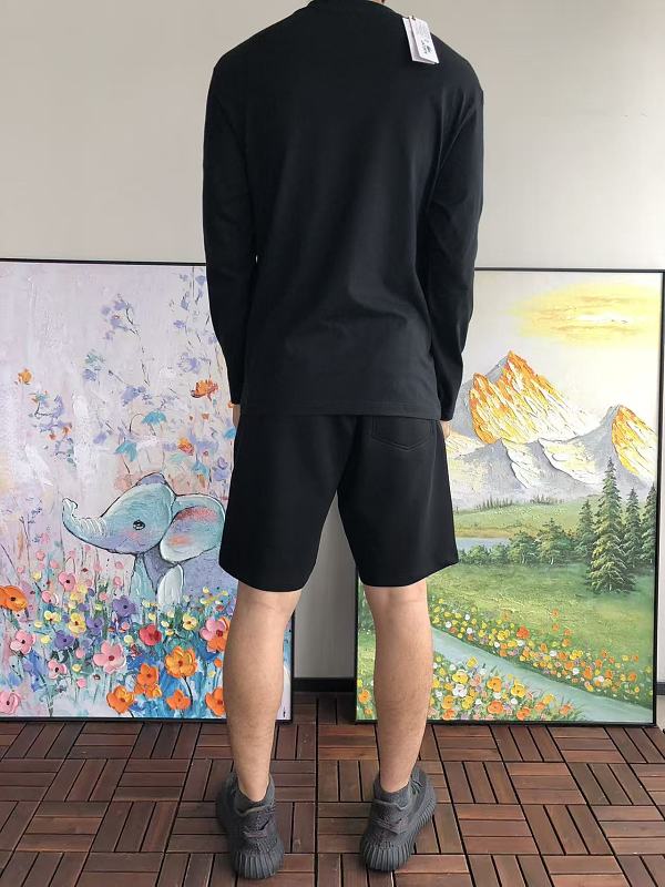 L C St Long-sleeve · 5