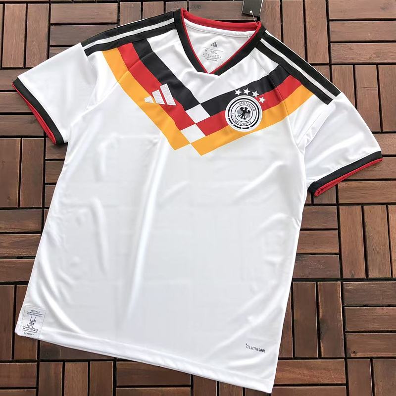 Football T-shirt · 6