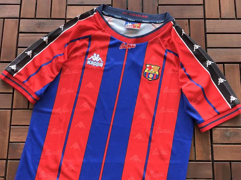 Football T-shirt · 6