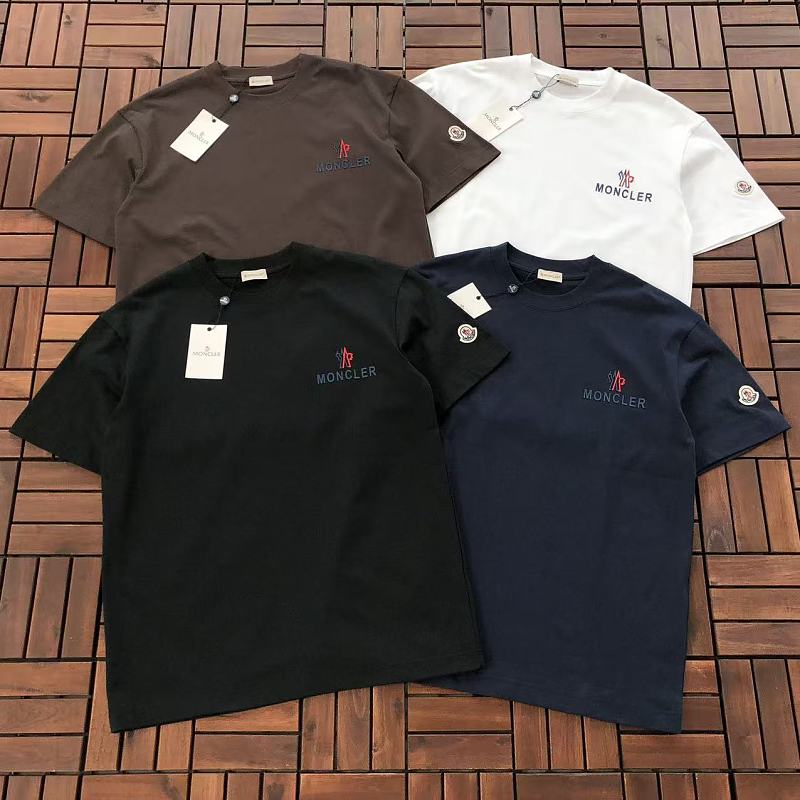 M R T-shirt · 6