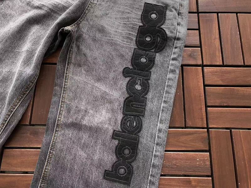 B L Ia A Jeans · 6