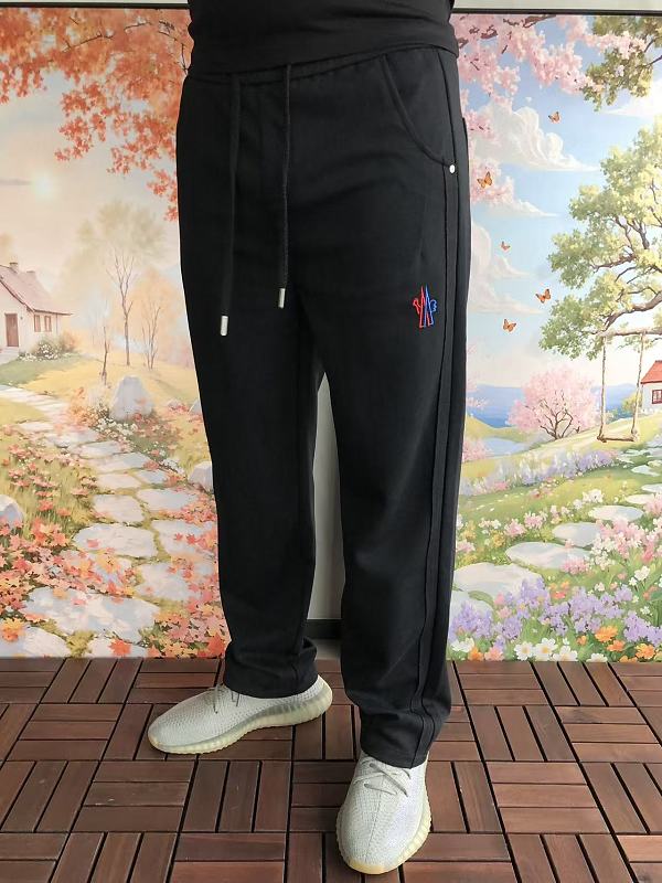 M R Trousers · 3
