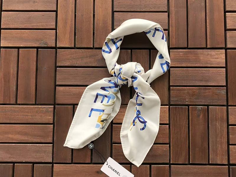 C A E Scarf · 3