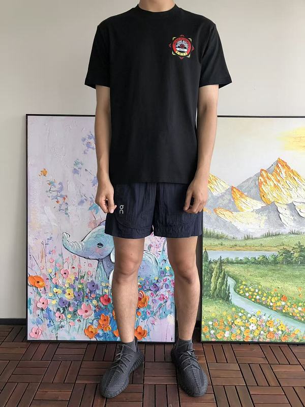 P La E T-shirt · 4